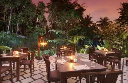 Pakem Villa | Royal Twin traditional Javanese Joglo