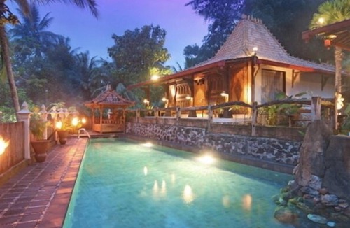 Pakem Villa | Royal Twin traditional Javanese Joglo