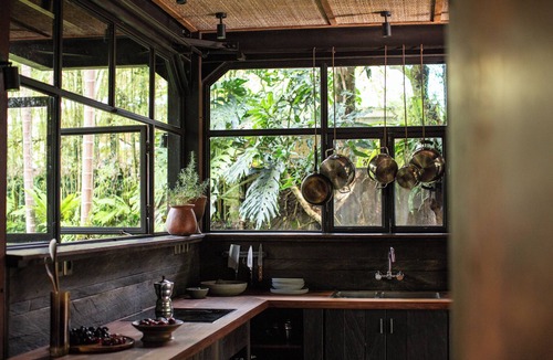 Kedewatan Villa | Rumah Hujan