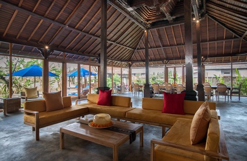 Mengwi Villa | Rumah Tyang Mengwi: located in the midst of a rice paddy — just north of Canggu!