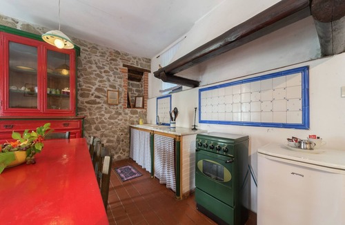 San Marcello Pistoiese Ski Chalet | Rustic Chalet with Pool