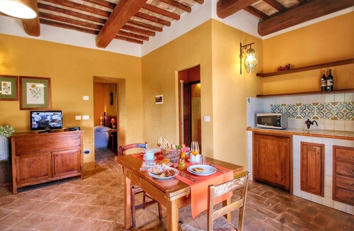 Assisi House | Rustic Getaway with Pool, Garden