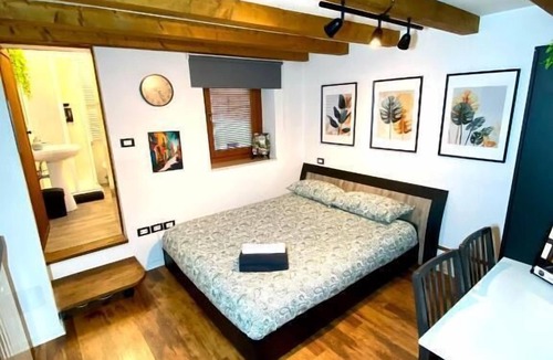 Muggia Bed & Breakfast | Rustic Retreat Rooms
