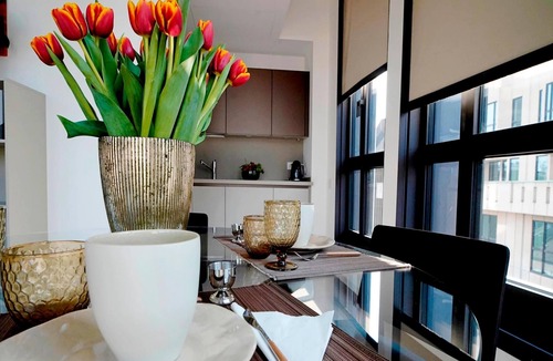 San Babila Apartment | S Babila Central Tower w Rooftop Terrace in San Babila