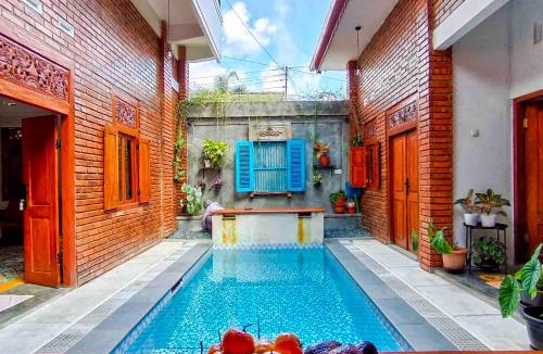 Prawirotaman Villa | Sabi Red and Yellow House at Prawirotaman