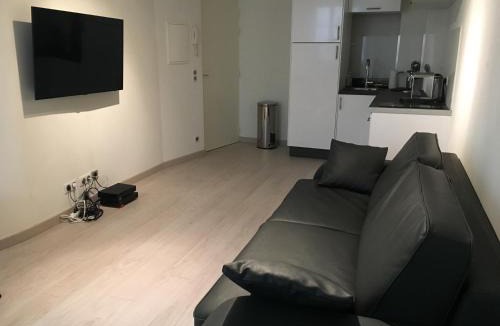 Antibes Old Town Apartment | Safranier Townhouse