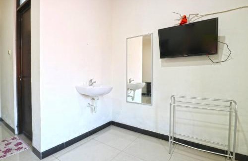 Cimahi Hotel | Saloka Guest House & Residence