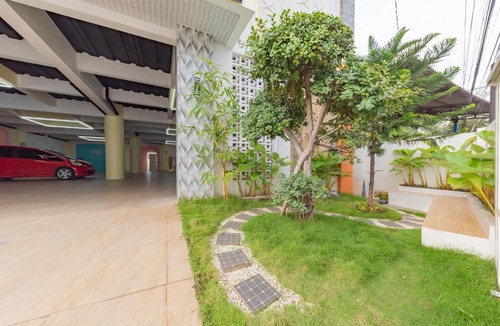 Tegal Hotel | Sans Hotel Sky Home Syariah Tegal