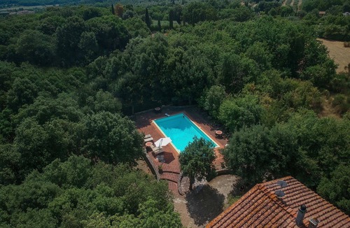 Monteriggioni Apartment | Santa Colomba House, Siena, Nature And Pool