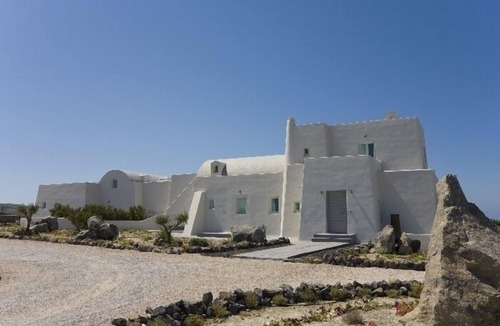 Akrotiri Villa | Santorini luxury villa rent