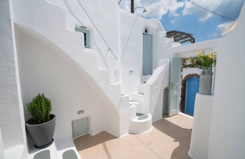 Emporio House | Santorini-treasures Rosemary villa traditional