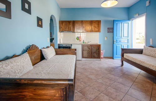 Megalochori Apartment | Santorious Quiet Apartment