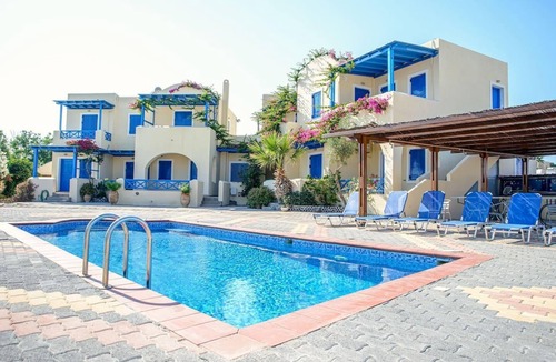 Megalochori Apartment | Santorious Quiet Apartment