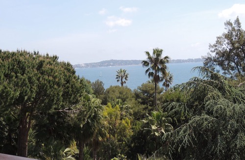 Vallauris Apartment | SEA VIEW STUDIO 35m2 - PRIVATE PARKING - TENNIS POOL - PARK - STANDING RESIDENCE