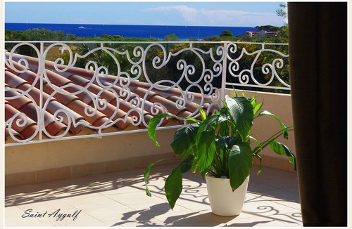 Saint-Aygulf Villa | Sea view. Swimming pool 8x4m. Very quiet location. 150m2