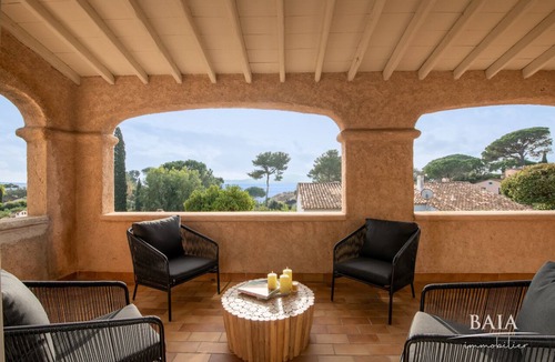 Guerrevieille Villa | Sea view villa 100m from the beach
