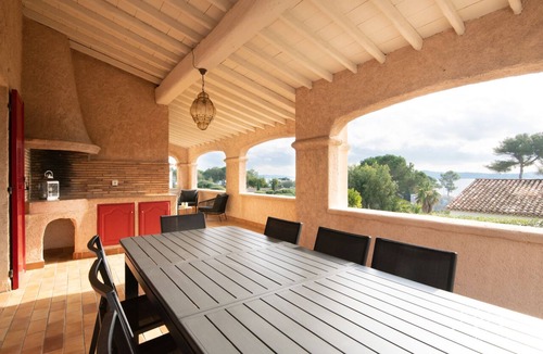 Guerrevieille Villa | Sea view villa 100m from the beach