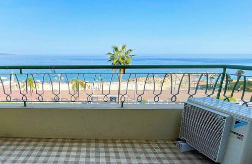 La Californie Apartment | Seafront Apartment for 6, Promenade des Anglais