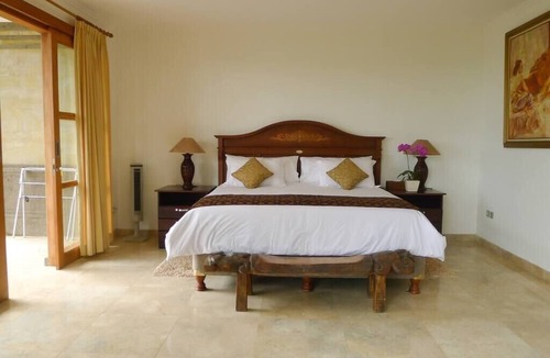 Kerta House | Secluded Bali Oasis | POOL | Breakfast | King Bed