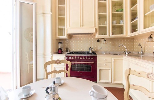 Forte dei Marmi Villa | Semi-detached villa in Forte dei Marmi 2 bedrooms, 3 bathrooms