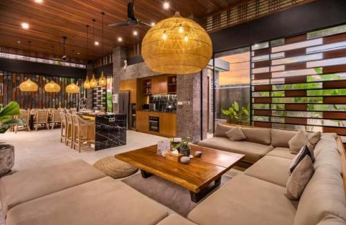 Pejeng Kawan Villa | Serena 12 BR Private Pool View With Rice Field View