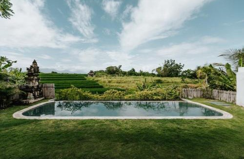Cemagi Villa | Serene 2-BR Hideaway - Near Canggu & Seseh Beach