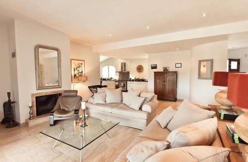 Biot Villa | SERRENDY VALBONNE - Splendid villa with heated swimming pool & sauna!