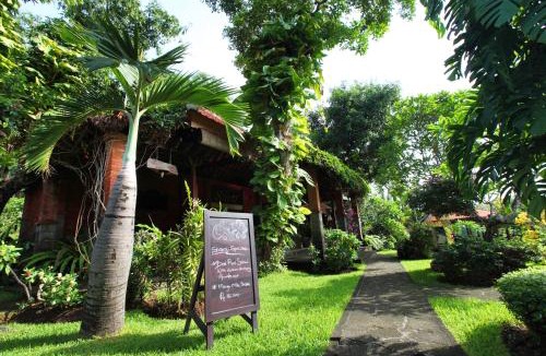 Sukasada Hotel | Shanti Natural Panorama View Hotel