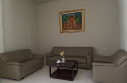 Klojen Hotel | Shinta Guest House