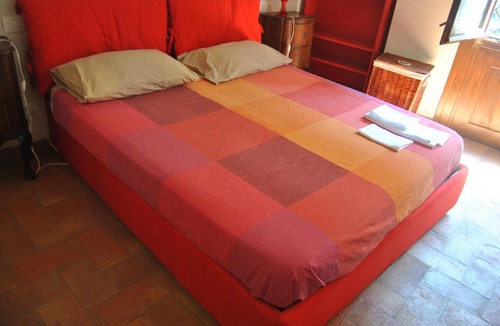 Siena Historical Center Apartment | SienaHomeAndSailing 2