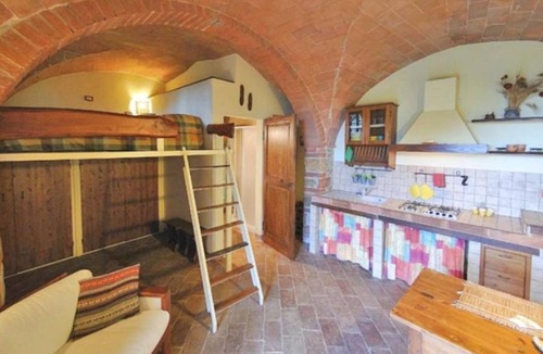 Castel San Gimignano Apartment | Simona delightful studio apartment with pool view