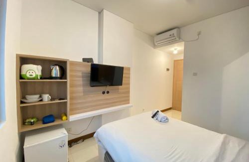 Ciroyom Apartment | Simply Studio Room Semi Apartment at The Lodge Paskal near BINUS University By Travelio