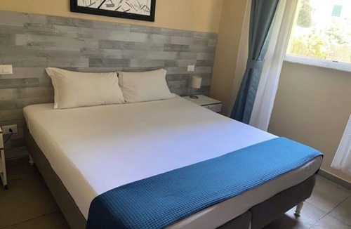 Livorno House | Sine, Paradise Inn