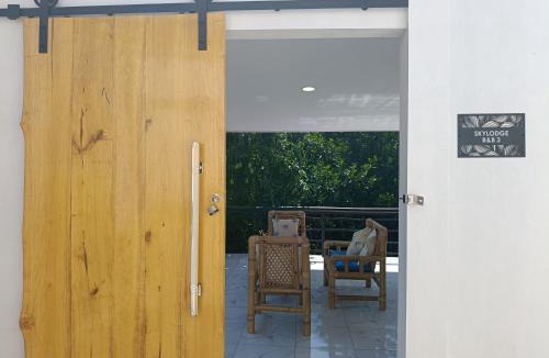 Bukti Bed & Breakfast | Skylodge B&B