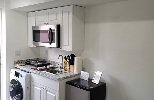 Forest City House | small, cozy and private, independent studio in an excellent location