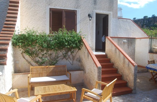 San Vito Lo Capo Villa | Small villa in a quiet area but a few meters from the village