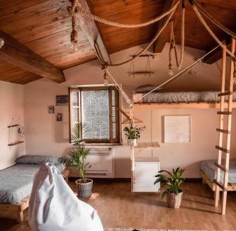 Calci Hostel | Social Garden - Sharing Room