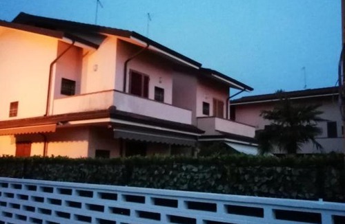 Capanne-Prato-Cinquale Villa | sole mare versilia