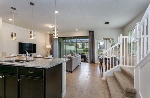 Briargrove House | Solterra Sleep 12 Next Disney Water Slides/Cabanas & More