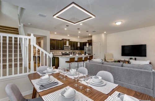 Briargrove House | Solterra Sleep 12 Next Disney Water Slides/Cabanas & More
