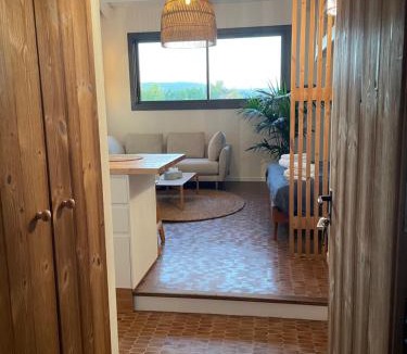 Saint-Tropez City Centre Apartment | sous les toits de st tropez