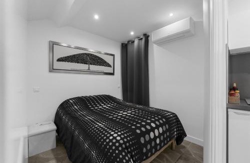 Cannes City Centre Apartment | Spacieux 1 chambre avec baignoire balnéo