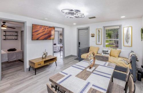 Azalea Park House | Spacious 4br Orlando Home Flex Room Pets Ok