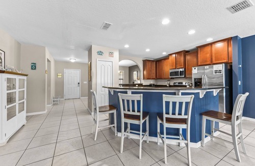 Cypress Pointe Villa | Spacious 6BR Villa w/Pool, Game Room & Loft – 15 Mins to Disney