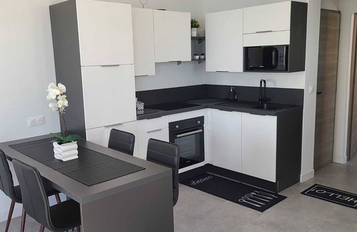 Cros-de-Cagnes Apartment | spacious Apartment 2 rooms on the sea side