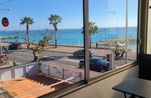 Cros-de-Cagnes Apartment | spacious Apartment 2 rooms on the sea side