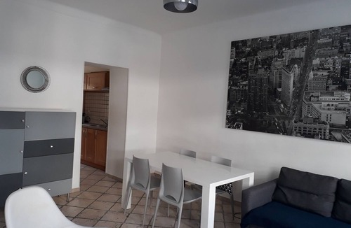 Cimiez Apartment | Spacious Appartment Wifi Next To The Port