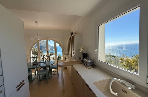 Eze Villa | Spacious family villa overlooking the Mediterranean