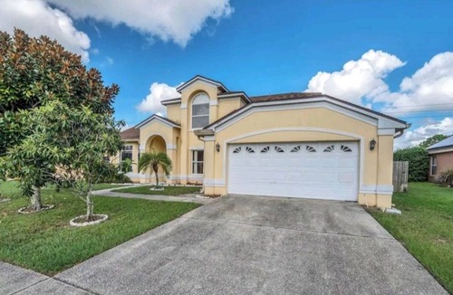Lindfields Villa | Spacious Five Bed Holiday Home