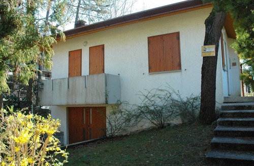 Lignano Pineta Villa | Spacious villa with garden and garage